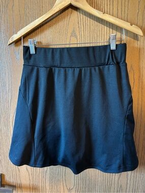 Women’s Werena L Black Pleating Skort